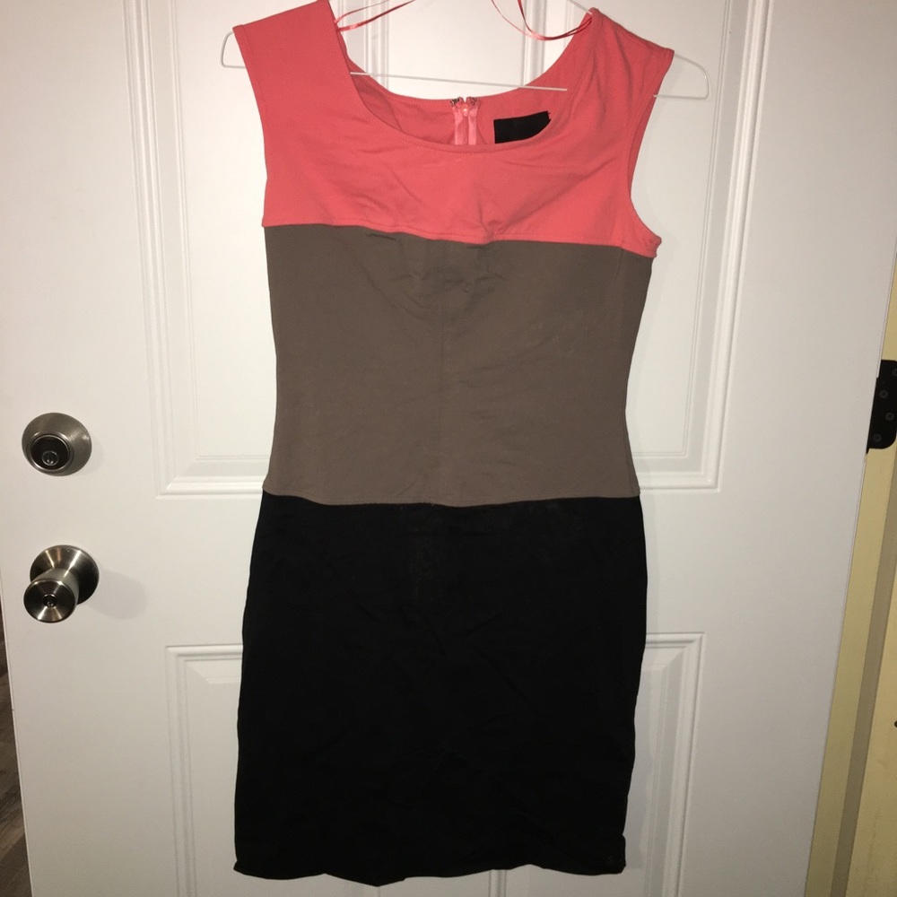 NWOT color block dress - small